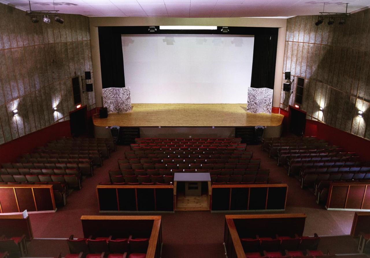 Tsumeb Theater Guesthouse Esterno foto